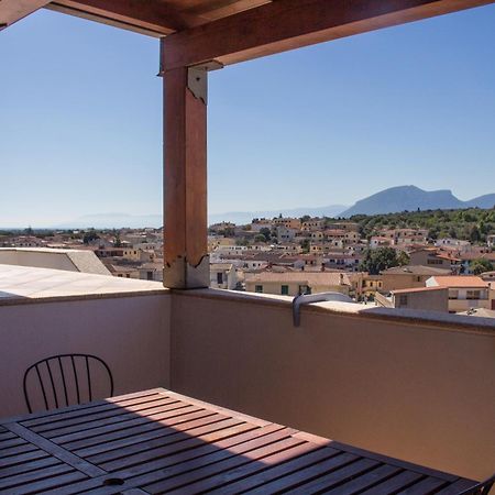 Residenze Branca III Seaview Apartman Orosei Kültér fotó